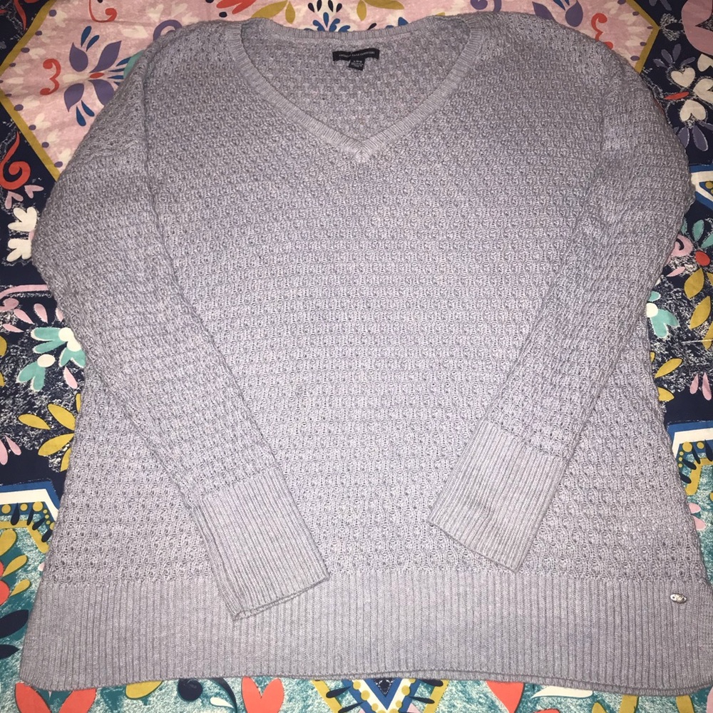 American Eagle v neck sweaters